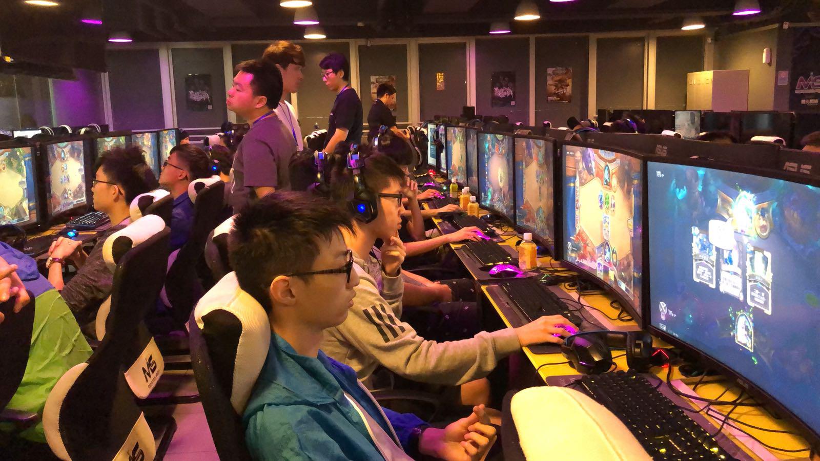 是数据上的 是数据上的